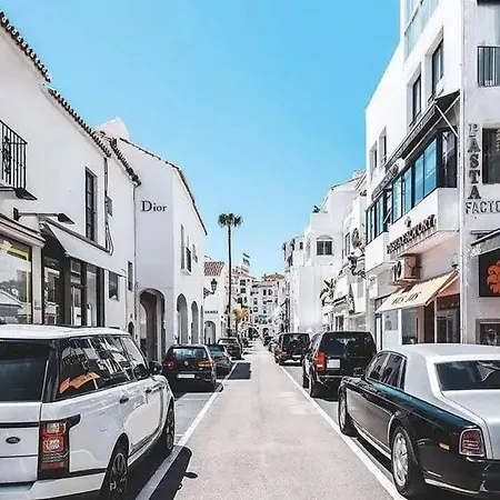 Lejlighed Luxury Golden Sunset Aloha Puerto Banus